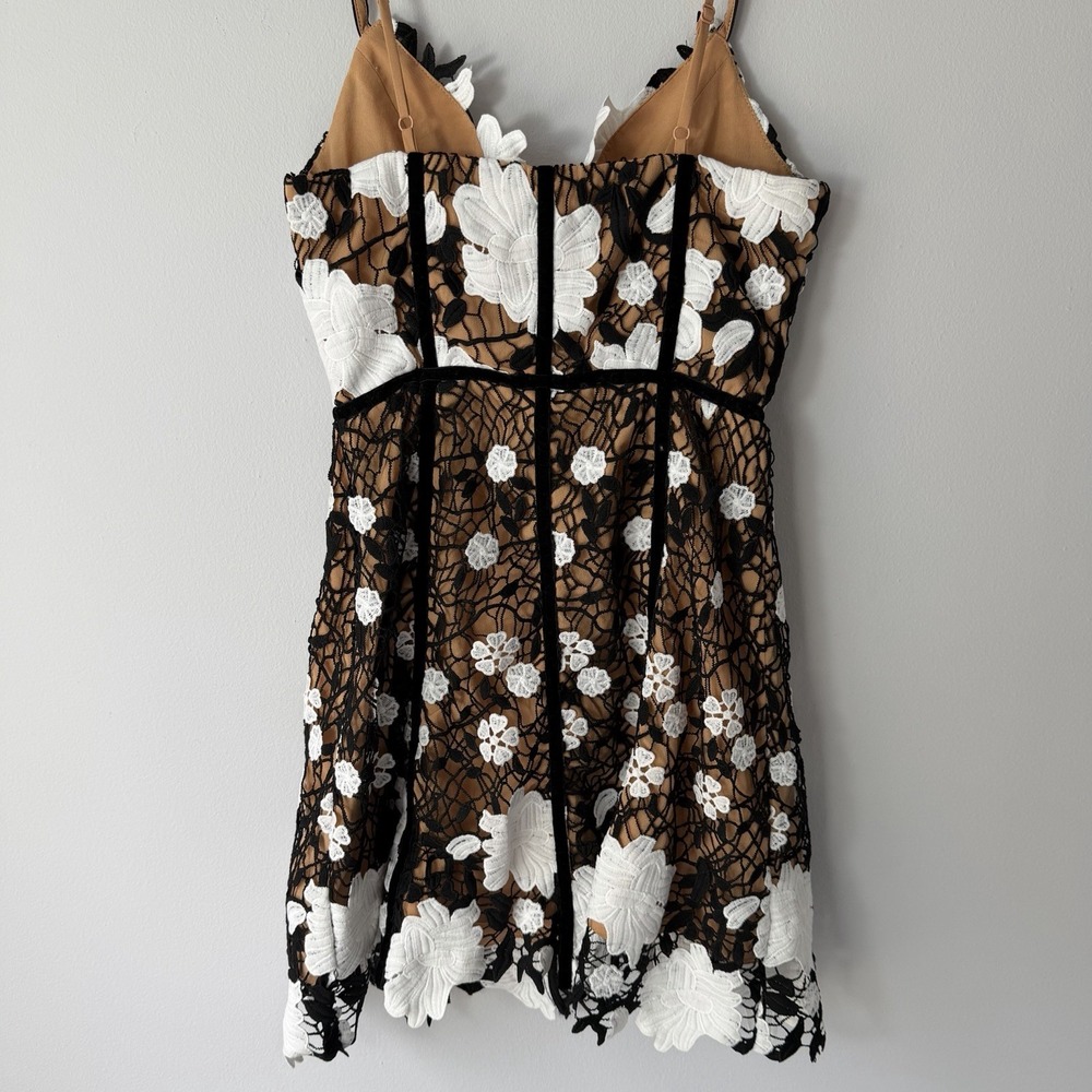 NWT ELLIATT Pembroke Lace Corset Mini Dress Black Nude 3D Floral Bustier XXS 0 - Picture 7 of 16
